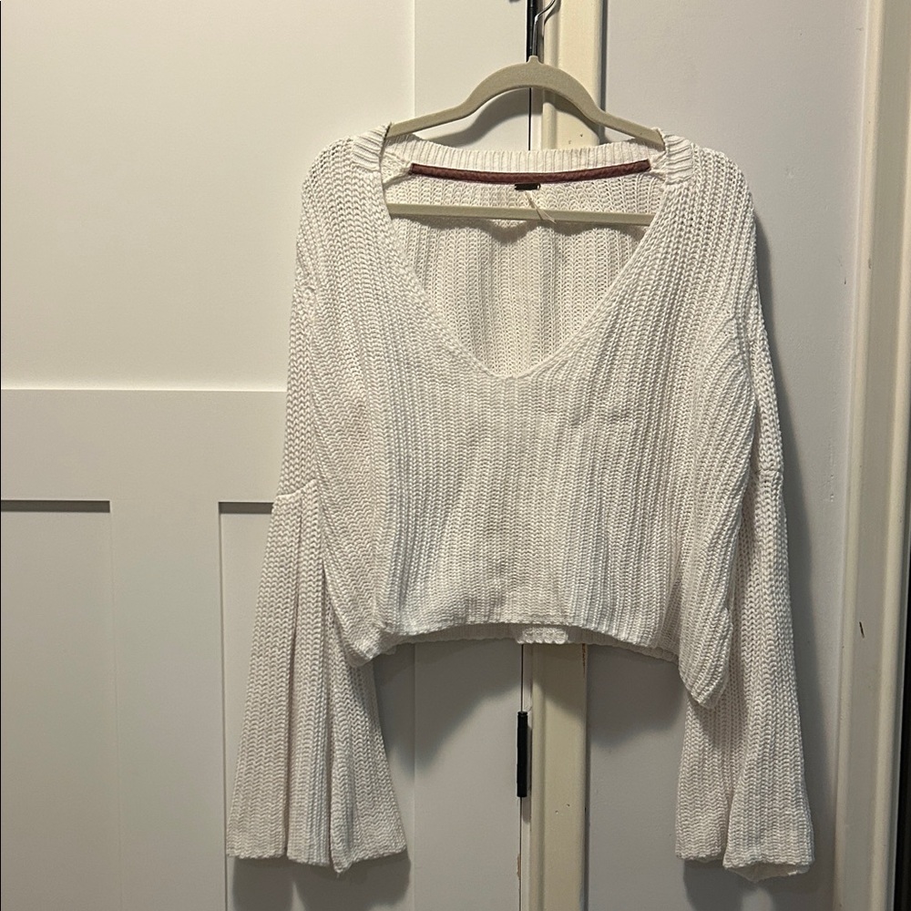 Free People Bell Sleeve V Neck Chunky Sweater Cozy!